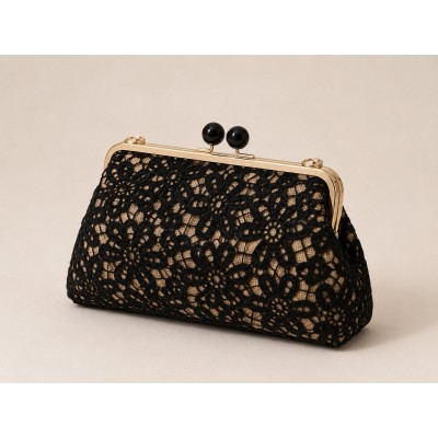 Τσάντα Clutch με Δαντέλα & Χρυσές Λεπτομέρειες
